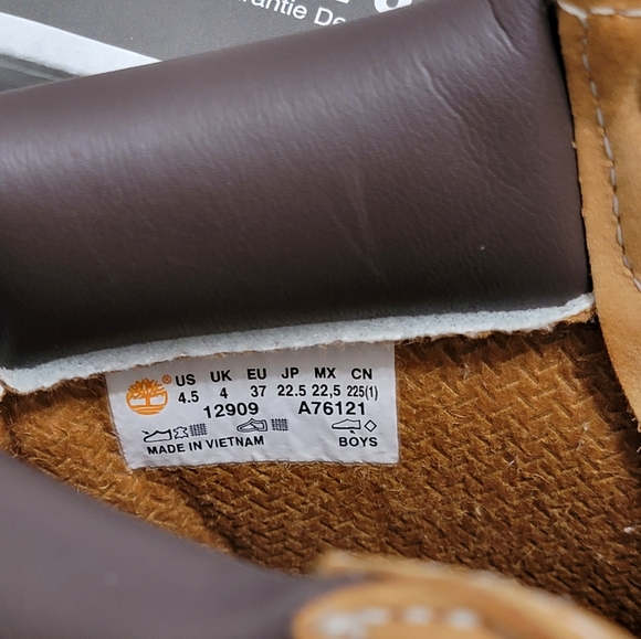 Timberland Boots - Picture 8 of 10